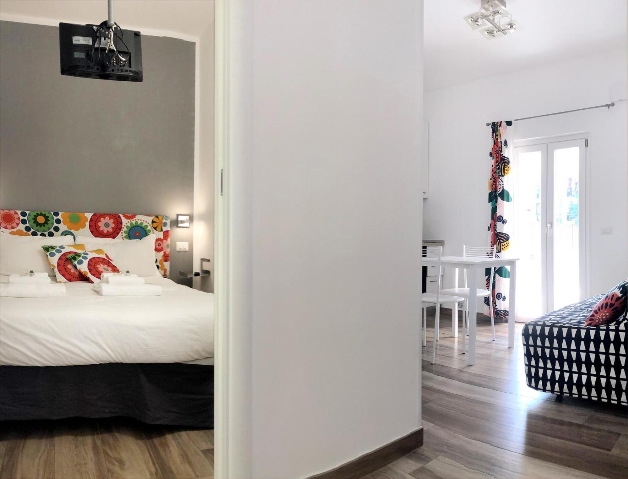 Apartment Wonderful Little Gem With A Large Private Terrace! *