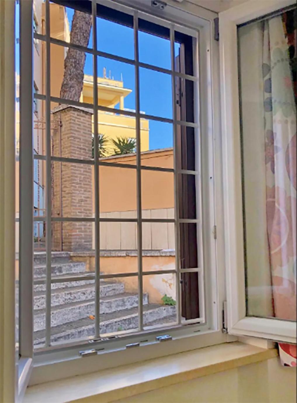 Apartment Wonderful Little Gem With A Large Private Terrace!